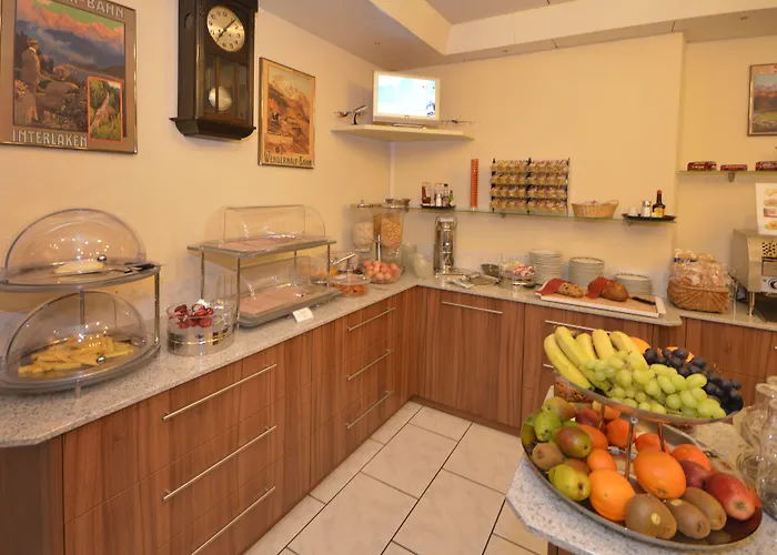 Roessli Hotel 2*