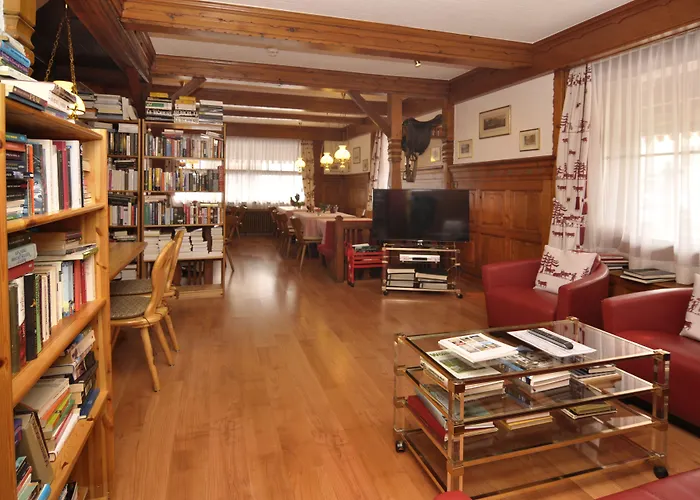 Hotel Roessli 2*