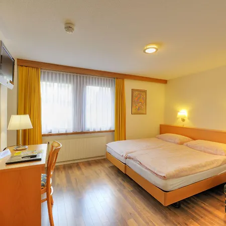 柔斯利酒店 酒店 2*