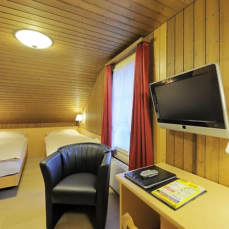 柔斯利酒店 Unterseen